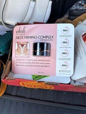Clean Beauty Neck Firming Complex